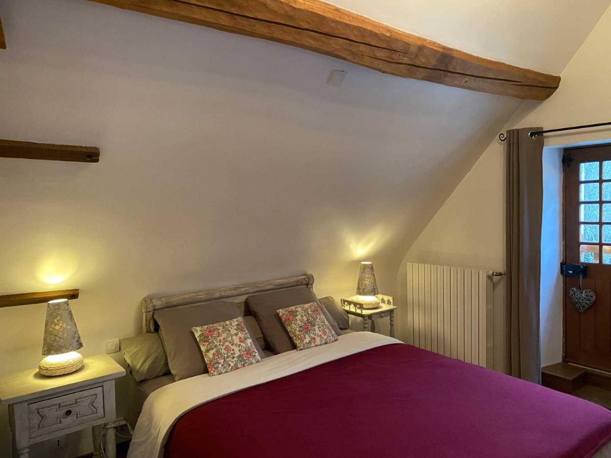 Le Moulin De Pasnel Bed & Breakfast Monteaux Exterior photo